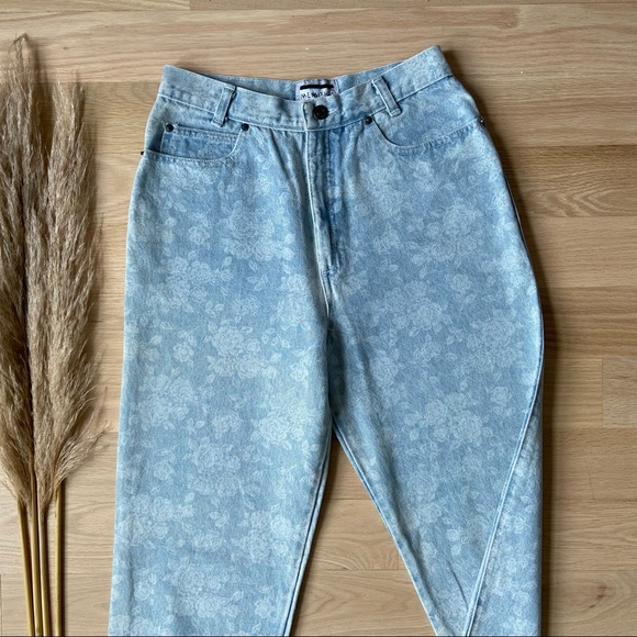 Vintage Memphis Floral Mom fit jeans - Picture 6 of 10